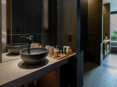 Roku Kyoto, Lxrs & Resorts - 9