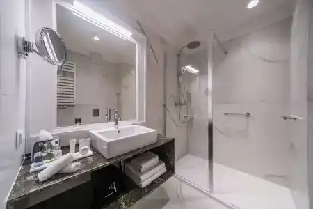 Radisson Blu - 66