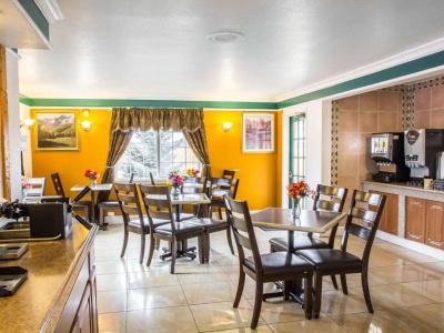 Americas Best Value Inn Denver - 19