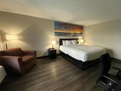 Days Inn by Wyndham Savannah Airport - 32