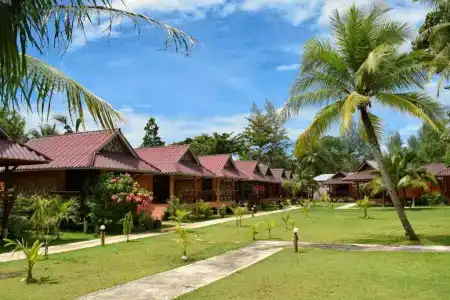 Lanta Pearl Beach Resort - 43