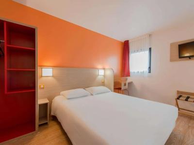 Première Classe La Rochelle Centre - Les Minimes - 25