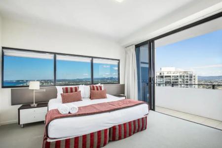 Ultra Broadbeach - 220