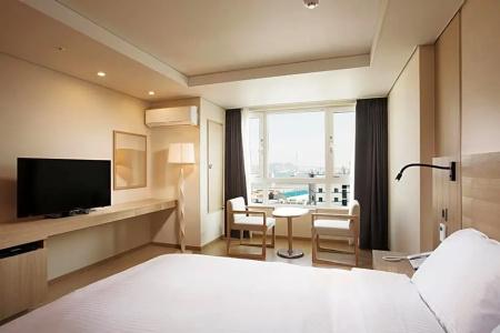Crown Harbor Busan - 57