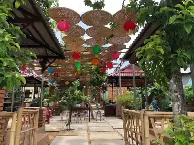 Thanh Nien - 18