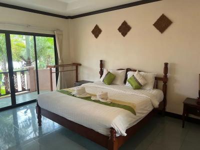 Lanta Seafront Resort - 96