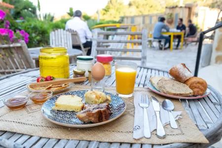Hôtel Almanarre Plage - Hôtel Eco-Responsable - 11