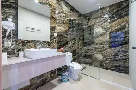 Bamboo Suites Boutique - 5