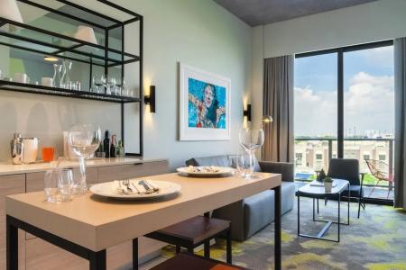 Hyde Suites Midtown - 39