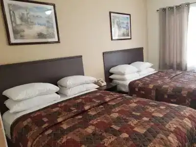 Parkway Inn - 44