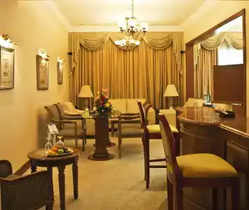 Regent Palace - 13