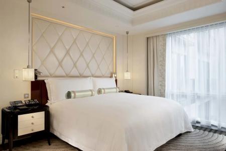The Peninsula Shanghai - 14