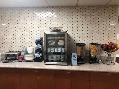 Best Western Jamaica Inn - 11