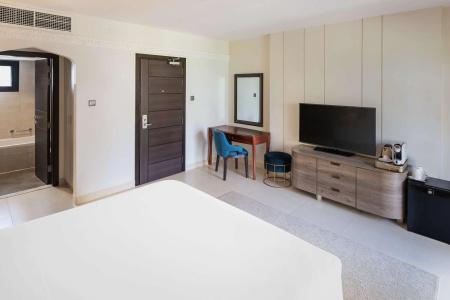 Radisson Blu & Resort, Al Ain - 6