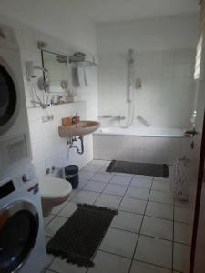 Stadtam Adenauerplatz - 32