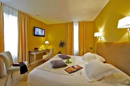 Best Western Le Renoir - 53
