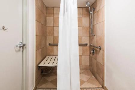 Holiday Inn Express Miami Airport Doral Area, An Ihg - 26