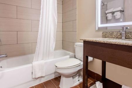 Quality Inn & Suites - - 7