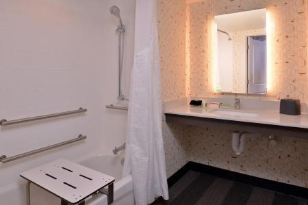 Holiday Inn & Suites Orlando International Drive South, An Ihg - 8
