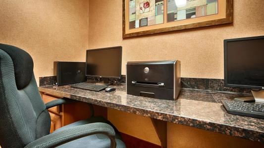 Best Western Plus San Antonio East Inn & Suites - 23