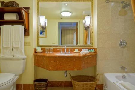 Monterey Plaza & Spa - 9
