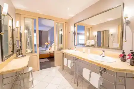Romantischer Winkel RoLigio & Wellness Resort - 36