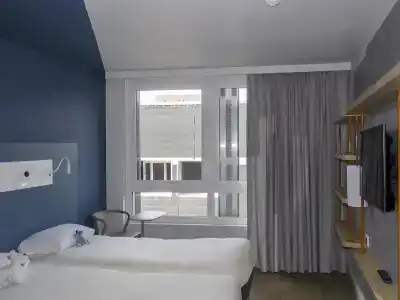 Ibis Styles Rouen Centre Rive Gauche - 2