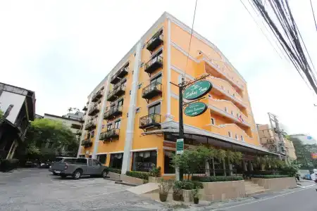 Sabai Inn - 26