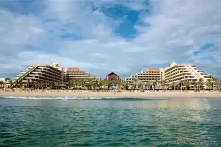 Crowne Plaza Danang - 12