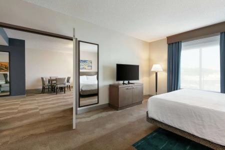 Hilton Garden Inn East - 3