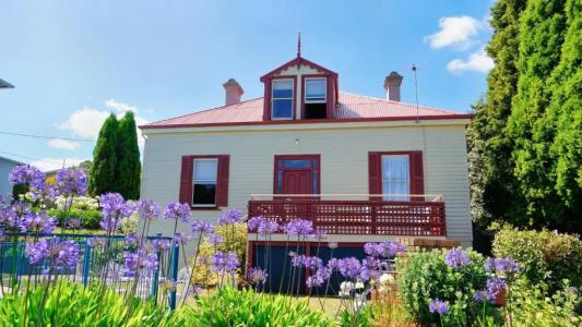Waterfront Lodge - 111