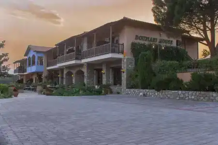 Doupiani House - 0