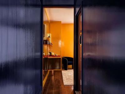 Sixty Soho - 42