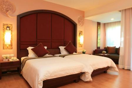 Grand Pacific Sovereign Resort & Spa - 3