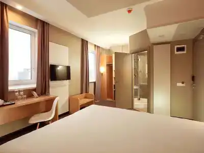 Ibis Киев Вокзал - 46