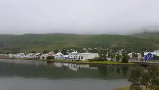 Við Lónið - 67