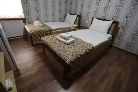 Hilton Plaza 777 - 45