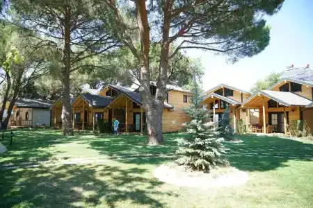 Pino Mar Luxury Bungalows - 24