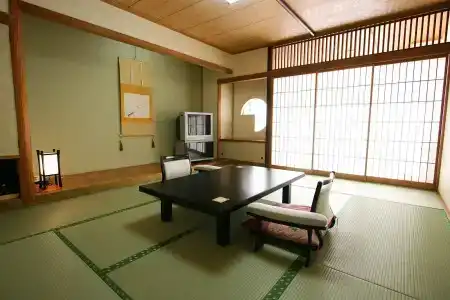 Hana Isawa - 3