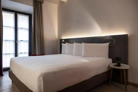 Savona 18 Suites - 50