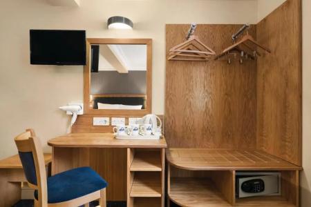 Days Inn Hyde Park - 20