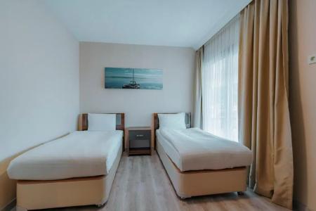 Empula & Residences - 121