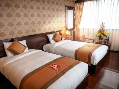 Halong Palace - 3