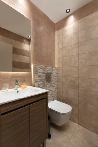 Rhodes SkyLine Suites - 82