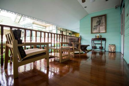 Samsen Sam Place - 11