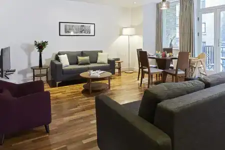 Cheval Harrington Court at South Kensington - 1