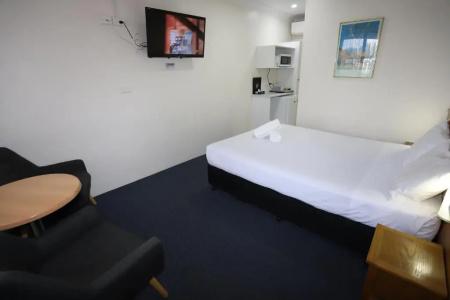 Reign Inn - 126