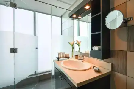 Kempinski Residences & Suites, - 63