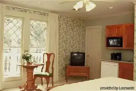 The Queen Anne - 19