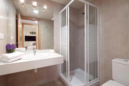 Charmsuites Paralel - 122